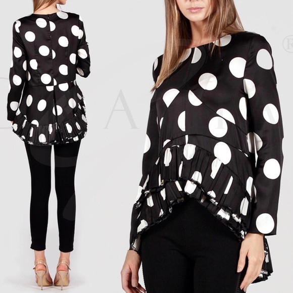 Gracia Black Polka Dot Hi-lo Pleated Blouse - Picture 3 of 11